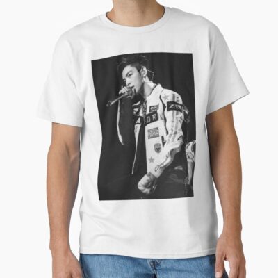 Alternative view of Top Made Series T-shirt