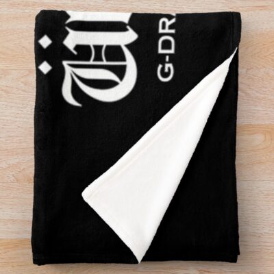 Alternative view of Daisy Ubermensch Gdragon World Tour 2025 Throw Blanket